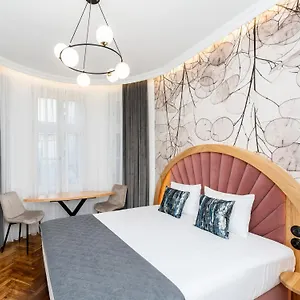 Aparthotel Wawel - Old Town Krakau