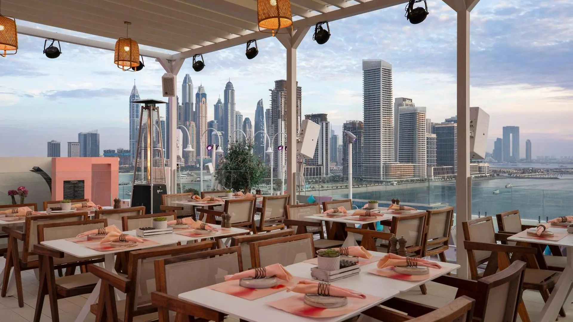 Voco Dubai The Palm By Ihg Hotel